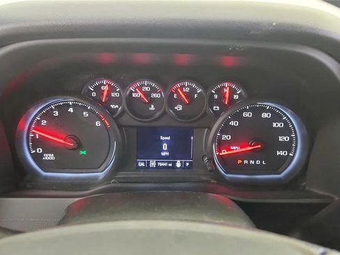 Used 2019 Chevrolet Silverado 1500 Custom w/ Custom Value Package AWD/4WD image 26