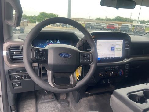 Used 2025 Ford F150 XL RWD image 9