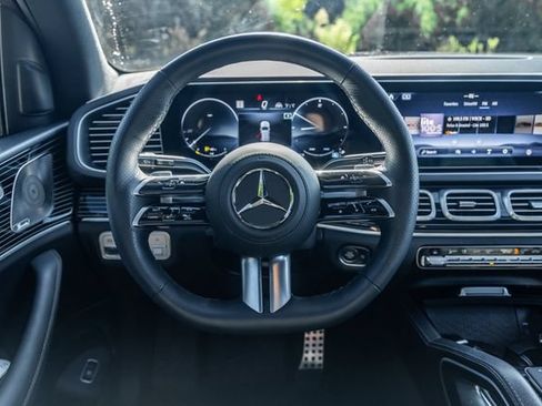 Used 2026 Mercedes-Benz GLE 580 4MATIC image 26