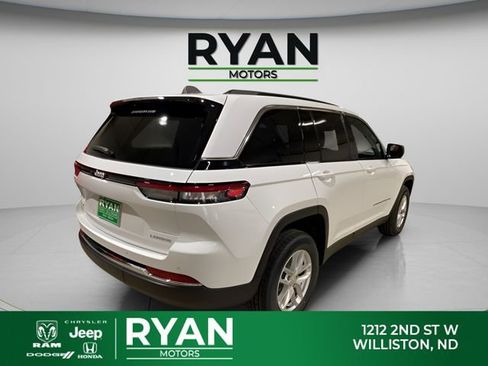 New 2026 Jeep Grand Cherokee Laredo X AWD/4WD image 9
