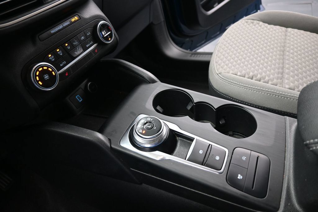 Certified 2020 Ford Escape SE FWD image 16