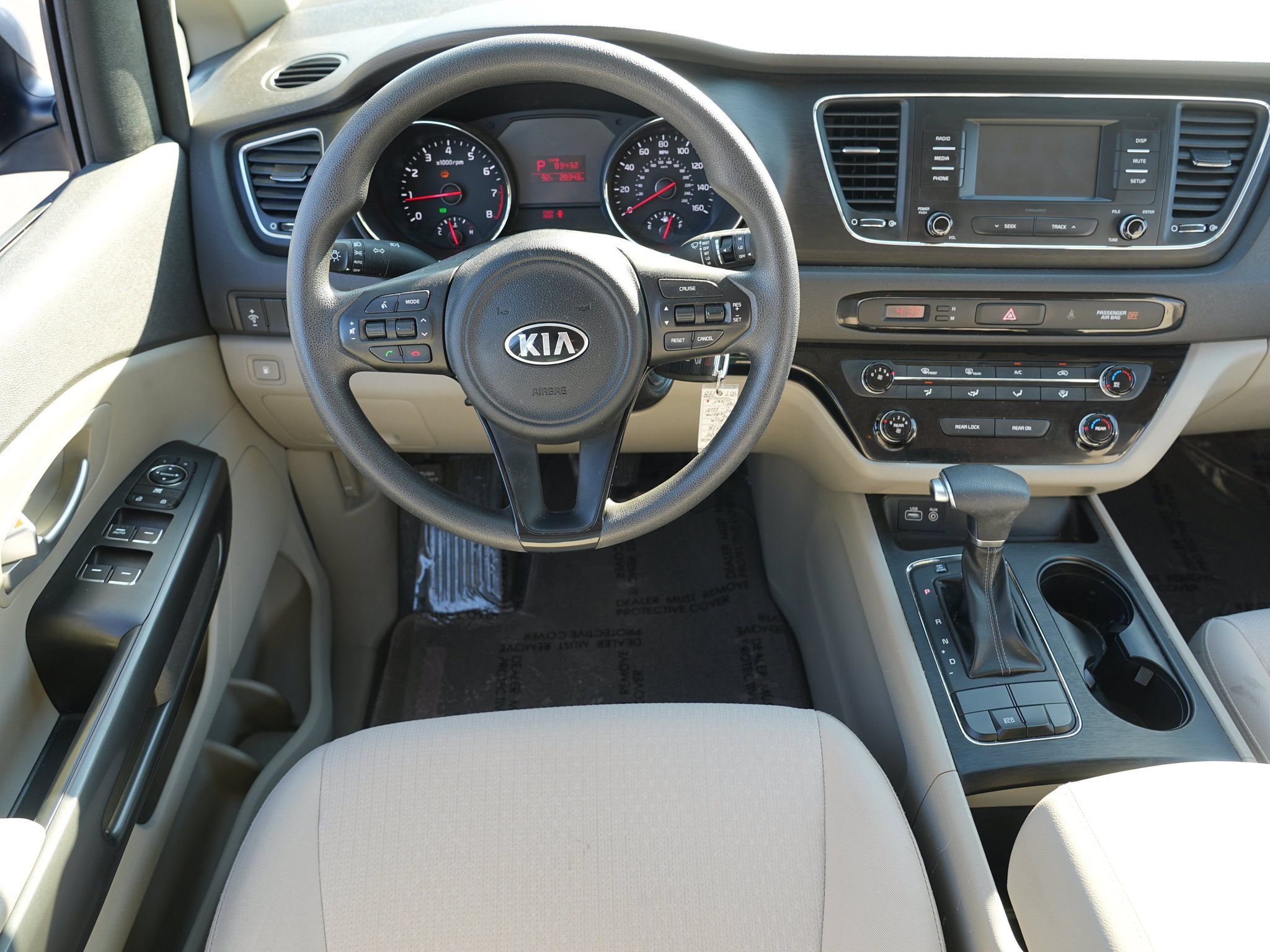 Used 2018 Kia Sedona L FWD image 20