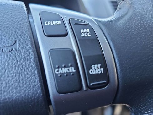 Used 2011 Suzuki SX4 Premium image 15