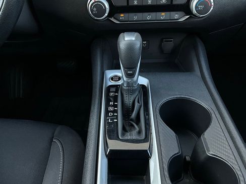 Used 2025 Nissan Altima 2.5 SV image 23