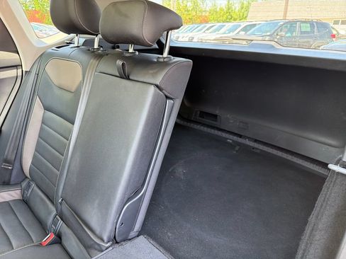 Used 2023 Volkswagen Taos SEL AWD/4WD image 26