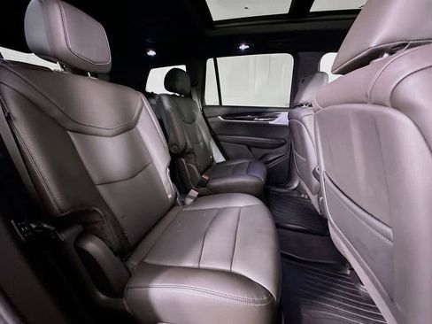 Used 2024 Cadillac XT6 Premium Luxury image 35