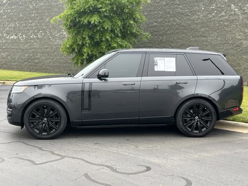 Used 2024 Land Rover Range Rover Autobiography AWD/4WD image 4