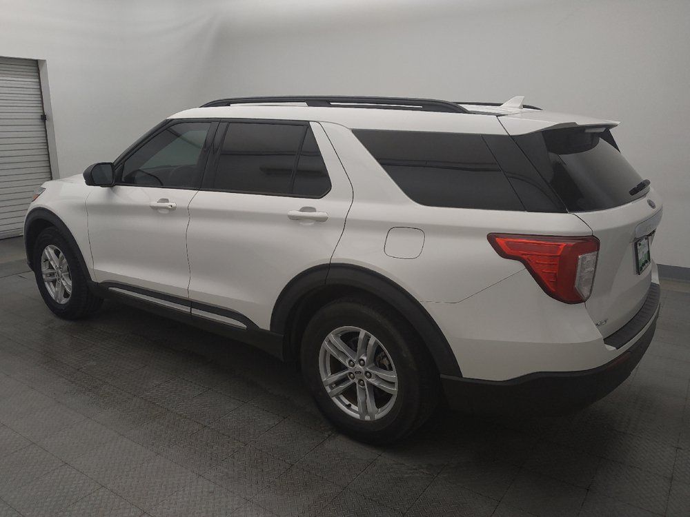 Used 2021 Ford Explorer XLT RWD image 3