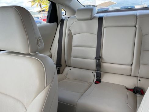 Used 2024 Chevrolet Malibu LT image 38