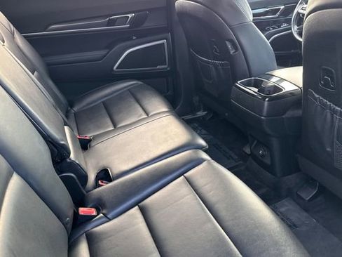 Used 2024 Kia Telluride LX image 19