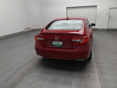 Used 2018 Honda Accord Sport image 7