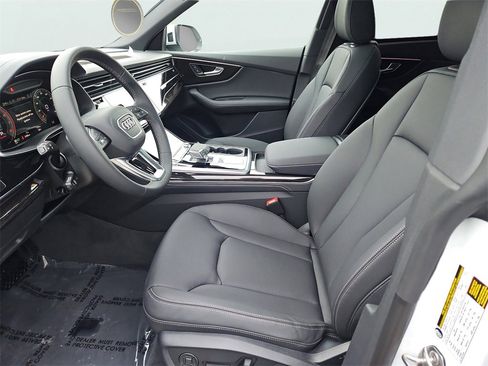 New 2026 Audi Q8 Premium Plus image 23