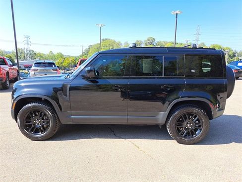 Used 2024 Land Rover Defender 110 S image 2