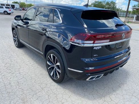 Used 2024 Volkswagen Atlas Cross Sport SEL Premium R-Line AWD/4WD image 4