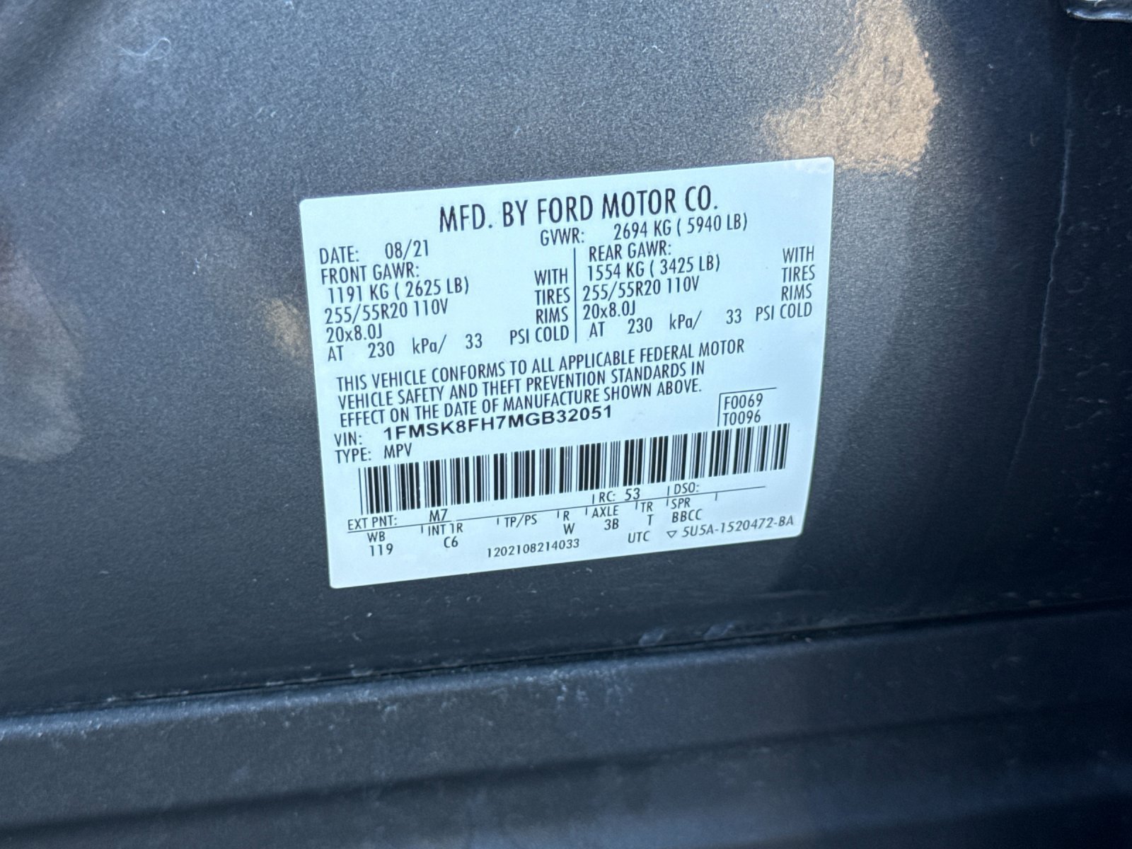 Used 2021 Ford Explorer Limited w/ Equipment Group 301A AWD/4WD image 30