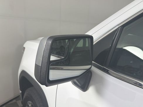 Used 2025 GMC Sierra 1500 SLT RWD image 16
