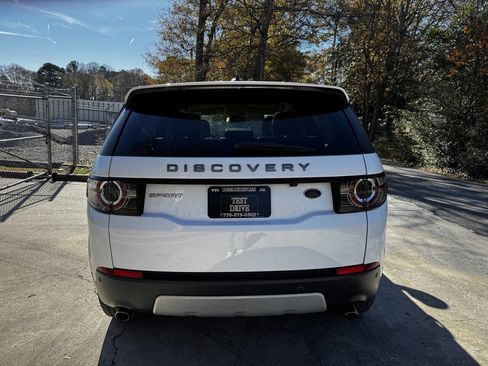 Used 2016 Land Rover Discovery Sport HSE image 9