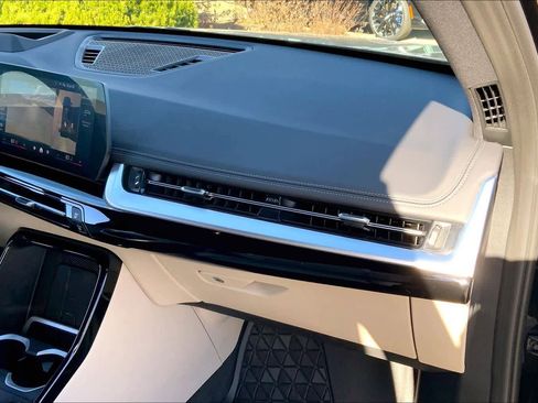 Used 2024 BMW X1 xDrive28i w/ Premium Package image 17