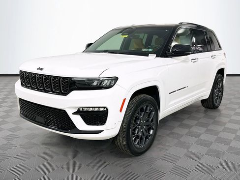 Certified 2025 Jeep Grand Cherokee Summit AWD/4WD image 3
