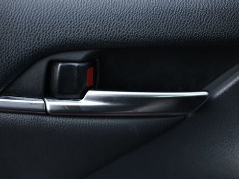 Used 2021 Toyota Camry XSE w/ Navigation Package image 15