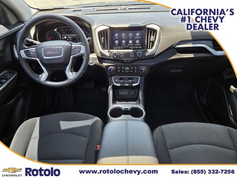 Used 2024 GMC Terrain SLE w/ Driver Convenience Package AWD/4WD image 17