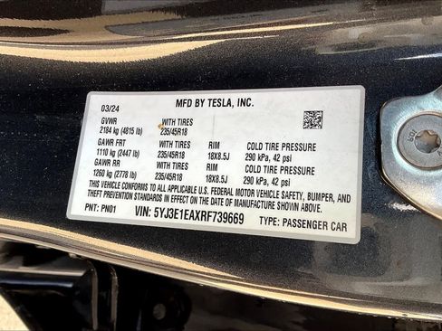 Used 2024 Tesla Model 3 Standard Range image 33