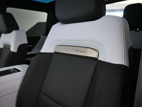 New 2025 GMC Hummer EV 2X image 19