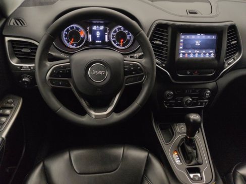 Used 2020 Jeep Cherokee Latitude Plus image 22