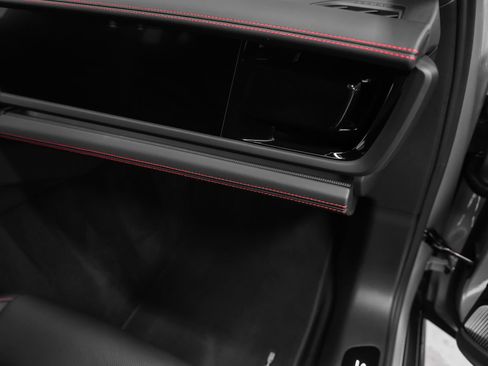 Certified 2025 Porsche Panamera GTS AWD/4WD image 25