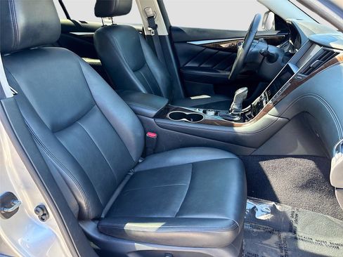 Used 2019 INFINITI Q50 Luxe w/ Essential Package (3.0T Luxe) image 29