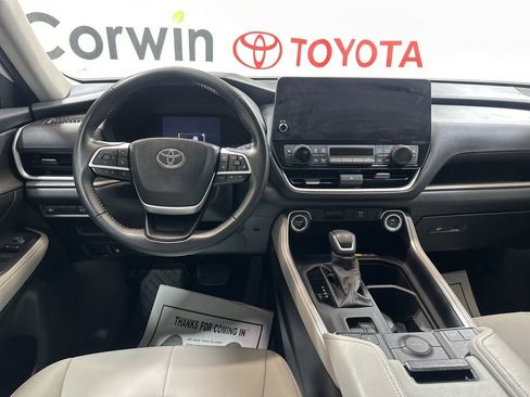 Used 2024 Toyota Grand Highlander XLE image 22