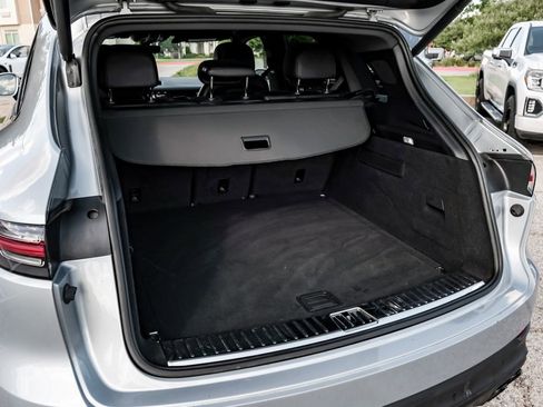 Used 2021 Porsche Cayenne image 60