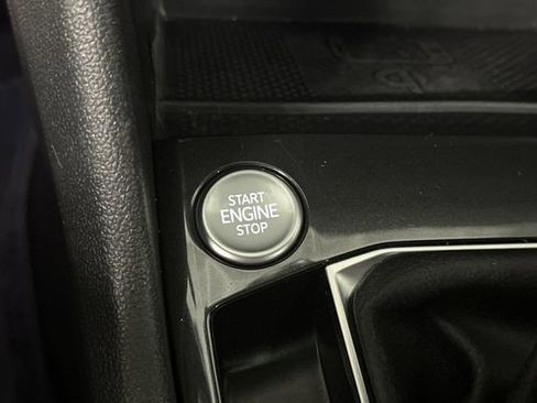 Certified 2024 Volkswagen Tiguan SE R-Line image 27