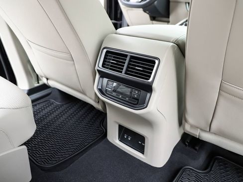 New 2026 Volkswagen Atlas SE image 39