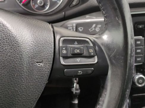 Used 2014 Volkswagen Passat 1.8T SE image 27