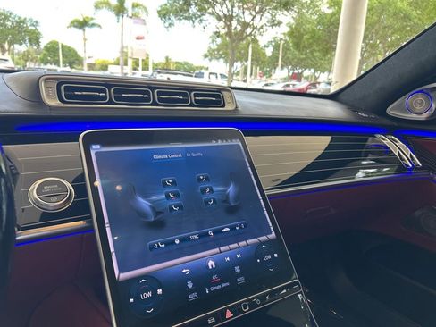 Used 2023 Mercedes-Benz S 580 4MATIC Sedan image 12