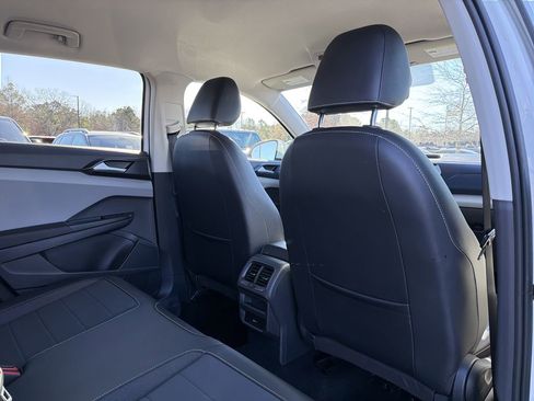 Used 2023 Volkswagen Taos SE image 17