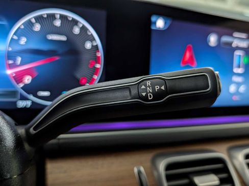 Used 2025 Mercedes-Benz GLE 350 4MATIC image 31