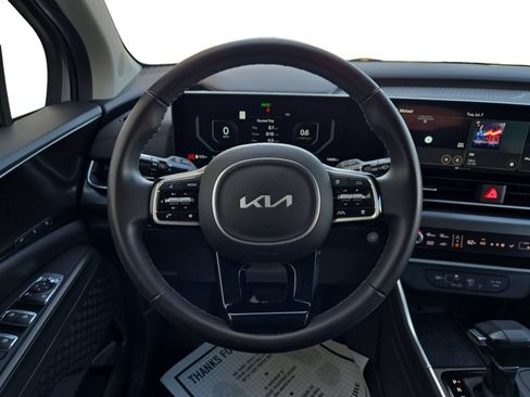 Used 2025 Kia Carnival SX w/ SX Dark Edition Package FWD image 18