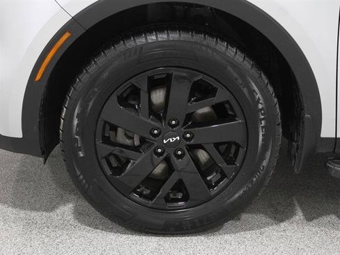 Used 2022 Kia Sorento S image 25