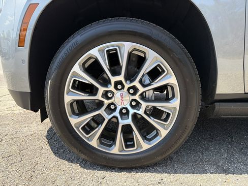 New 2026 GMC Yukon XL Denali w/ Sun & Power Step Package RWD image 14