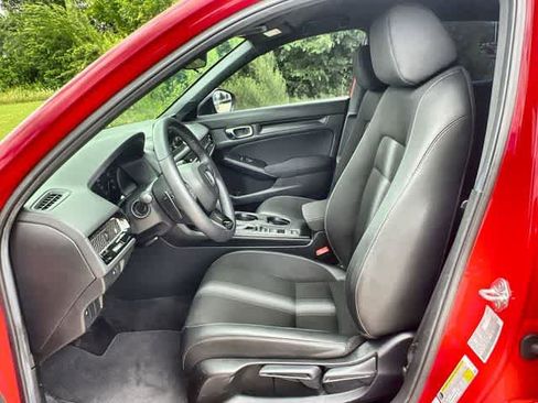 Used 2025 Honda Civic Sport image 11