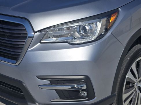 Used 2022 Subaru Ascent Limited w/ Technology Package image 9