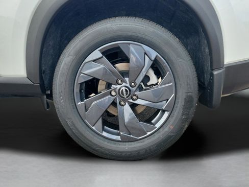 New 2026 Nissan Rogue SV image 7