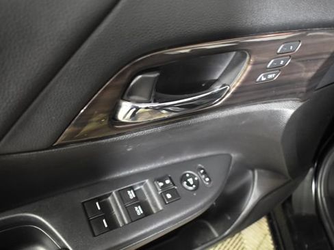 Used 2017 Honda Accord EX-L image 8