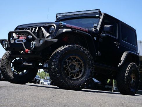 Used 2014 Jeep Wrangler Rubicon w/ Power Convenience Group AWD/4WD image 12