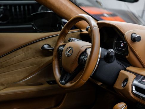 Used 2021 Lexus LC 500 Coupe w/ Performance Package image 20