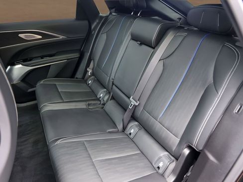 Certified 2025 Cadillac Lyriq Luxury w/ LPO, Floor Liner Package AWD/4WD image 23