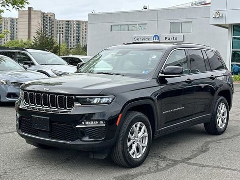Certified 2022 Jeep Grand Cherokee Limited image 5