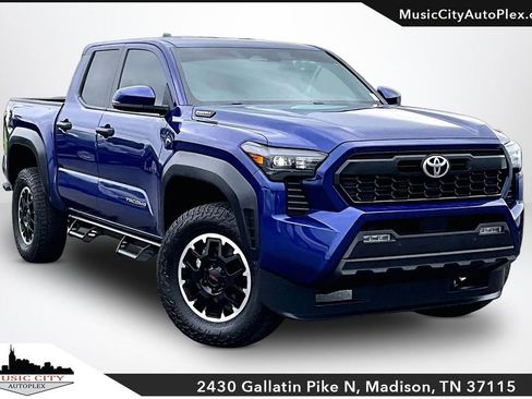 Used 2024 Toyota Tacoma TRD Off-Road w/ TRD Off Road Upgrade Package AWD/4WD image 1